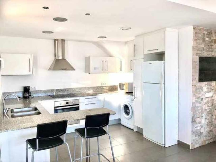 Amplio Apartamento Con Jardin En Almadrava Roses Bagian luar foto